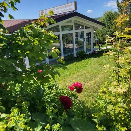 D&B Staycation Ferienpark Niedenstein Zewnętrze zdjęcie