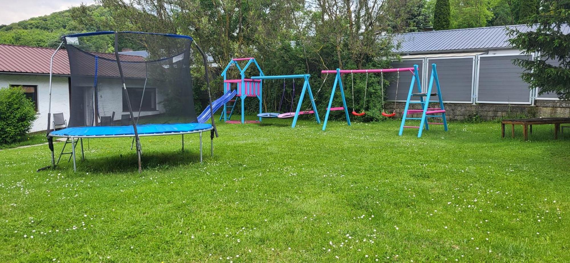 D&B Staycation Ferienpark Niedenstein Zewnętrze zdjęcie